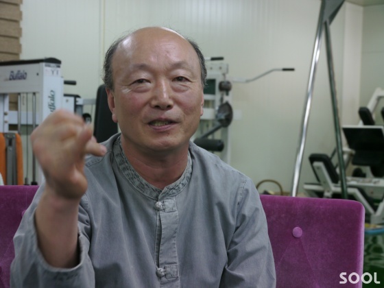 죽향도가의 권재헌 사장. 권 사장은 좋은 술을 만드는 원칙은 정성이 들어가야 한다고 강조했다.