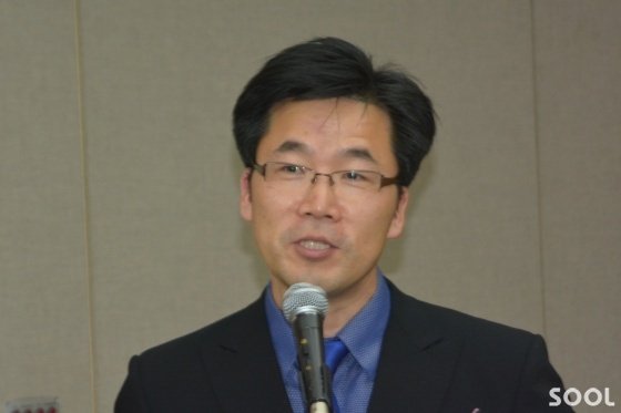 허시명 교장