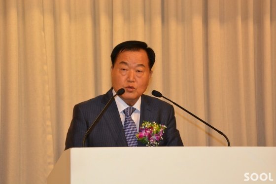 서울협회 박찬중 회장의 개회사.