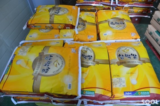 상주는 쌀, 누에, 곶감으로유묭하다. 은척 막걸리는 상주에서 생산된 햅쌀로만 막걸리를 빚는다.