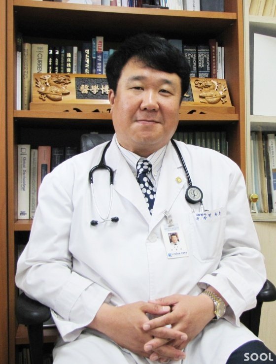 보건복지부 지정 알코올 질환 전문 다사랑중앙병원 내과 전용준 원장