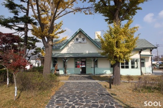플랫폼쪽에서 바라본 임피역