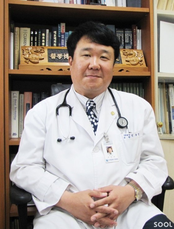 보건복지부 지정 알코올 질환 전문 다사랑중앙병원 내과 전용준 원장