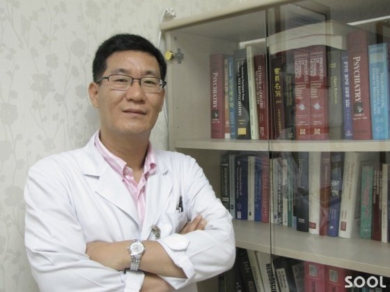 보건복지부 지정 알코올 질환 전문 다사랑중앙병원 이무형 정신건강의학과 원장