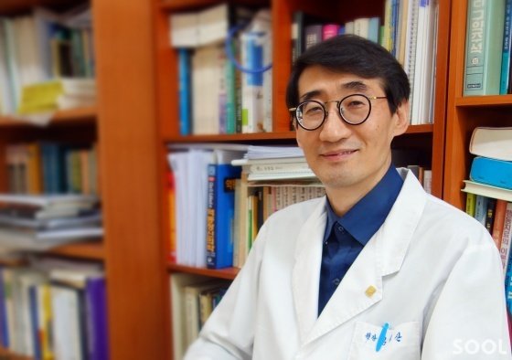 보건복지부 지정 알코올 질환 전문 다사랑중앙병원 정신건강의학과 김석산 원장