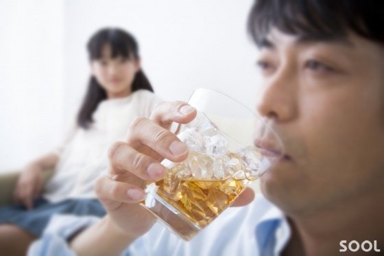 음주, 흡연하는 사람이 체내 중금속 농도 더 높아