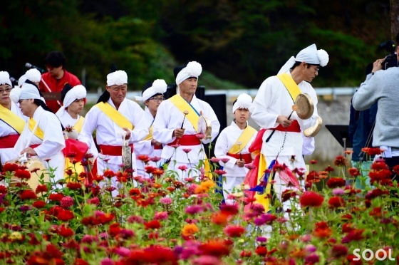 [강원 평창] 백일홍축제, 축제의 흥을 돋구는 농악대_평창군청제공