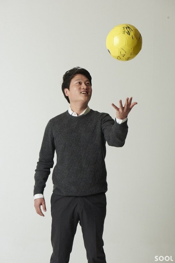 축구 해설위원 박문성 ‘카스 명예 통신원’으로 뛴다