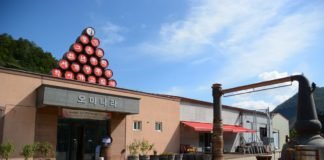 세계 명주들과 겨누어도 결코 뒤지지 않는 반열에 오른 오미로제