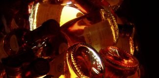 와인의 시각적 테이스팅과 색깔