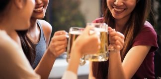 폭음하는 여성들이 늘고 있다