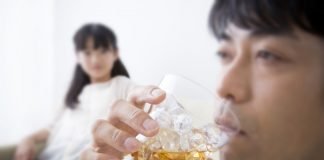 술로 시작된 인생 술로 끝내다