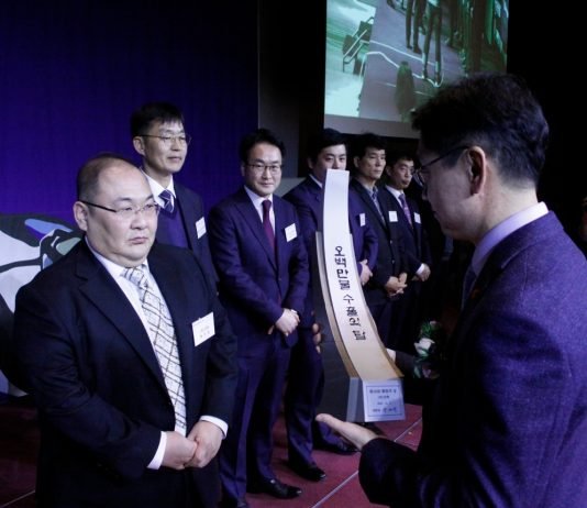 무학, 제56회무역의 날 500만 달러 수출탑 수상