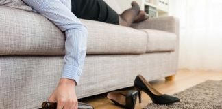 취업난에 병들어가는 청춘… 술은 약 아닌 독