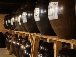 “옹기 독에서 숙성된 의성 사과의 향기로움”