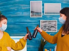 술 취하면 더욱 느슨해지는 개인 방역