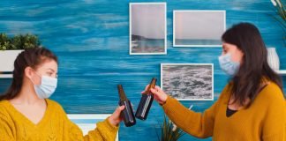 술 취하면 더욱 느슨해지는 개인 방역