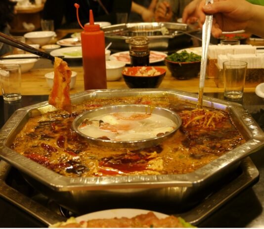 국민들 등 따습고 배부르게 할 자 누군가