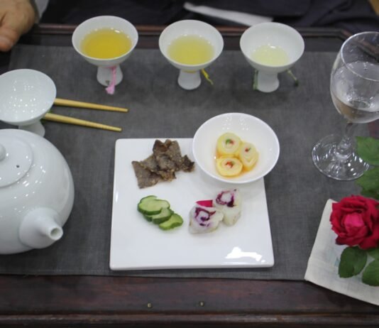 ‘구작양주 잡주(口嚼釀酒 咂酒)’ 스토리텔링 및 술 빚는 법