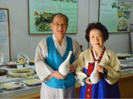 전승되어온 전통비법으로 빚어낸 증류식 ‘민속주 안동소주’