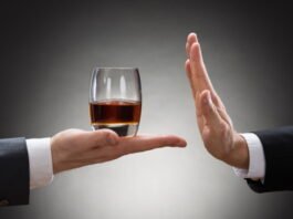 ‘안전한 술 끊기’를 위해 금단증상에 잘 대처해야