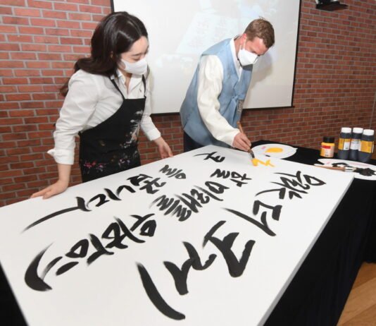 오비맥주, “더 크게 환호할 미래를 위하여!” 새 기업 슬로건 공개