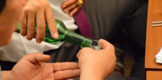 삼겹살에 소주 한 잔 할래요?