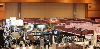 전통주 부스에는 시음만 있고 이야기가 없다