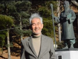 지리산의 千變萬化를 담아낸 깊은 향이 밴 인산농장의 명주