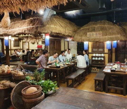 주당들의 걸쭉한 수다