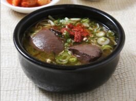 선짓국을 안주로 술 마시던 추억