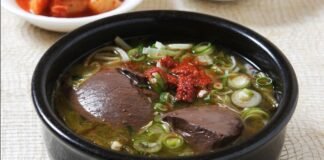 선짓국을 안주로 술 마시던 추억