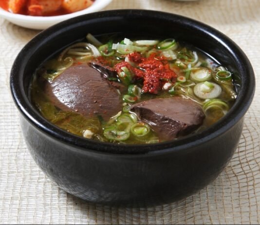 선짓국을 안주로 술 마시던 추억