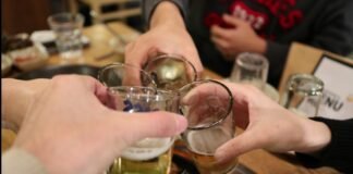 공천 받은 후보자들 모아 놓고 술을 먹여 보자