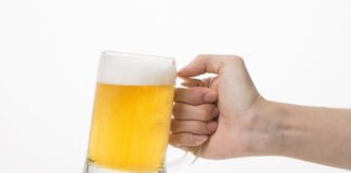 푹푹 찌는 열대야, 무심코 마시는 술 한 잔도 ‘금물’