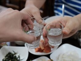 술에 발목 잡힌 50~60대, 변화 절실 입퇴원 반복, 절반 이상은 50~60대